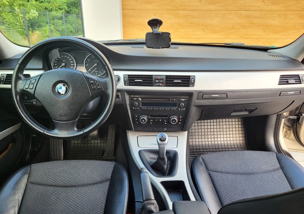 BMW Seria 3 cena 27000 przebieg: 175300, rok produkcji 2009 z Łowicz małe 106